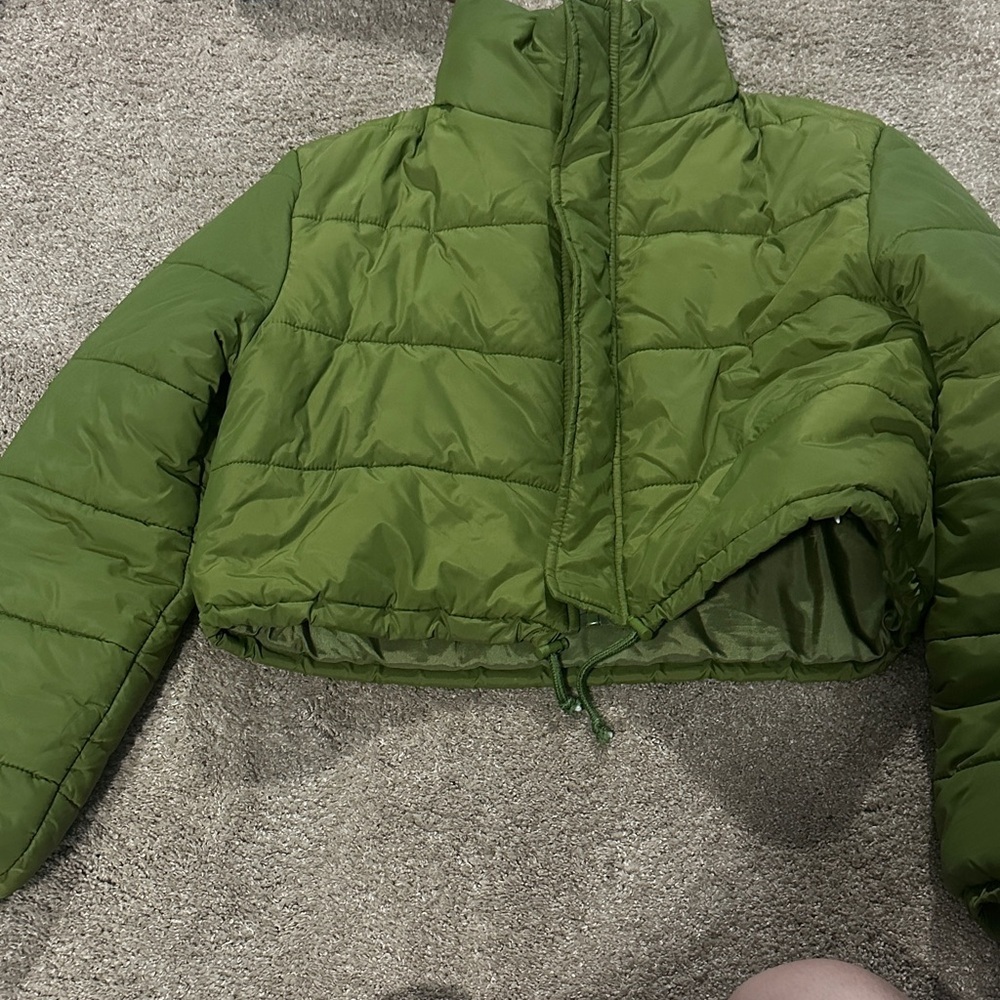 Green  Cropped Puffer Jacket